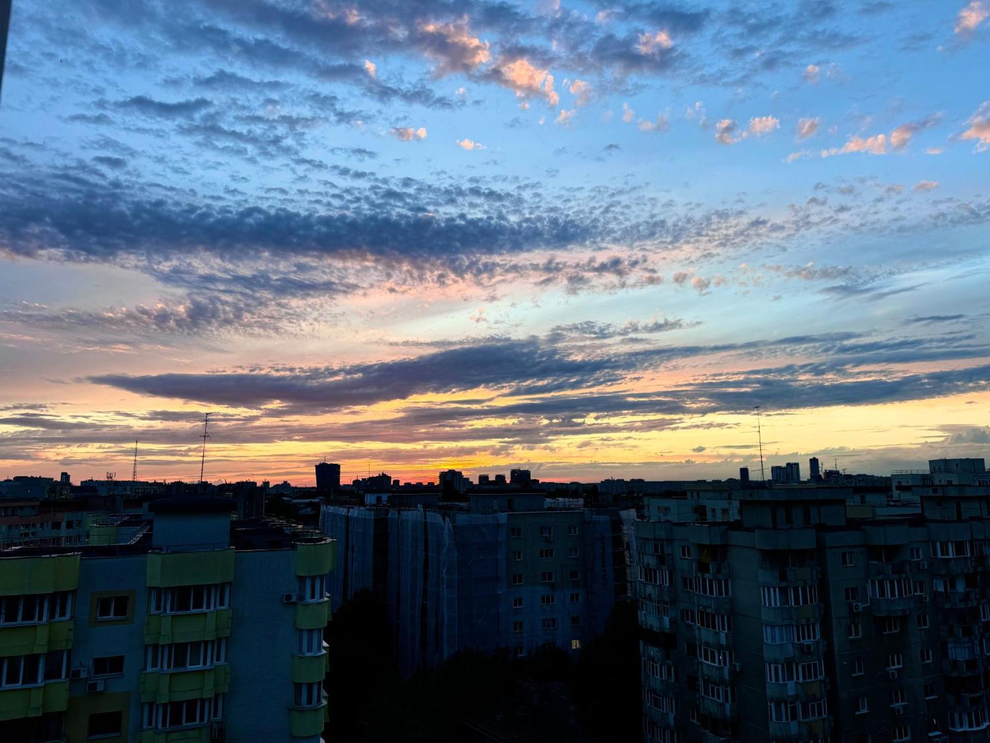 Unde Home Bukarest Exteriör bild